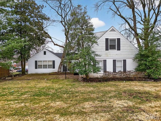 9553 Park Lane, Ladue, MO 63124