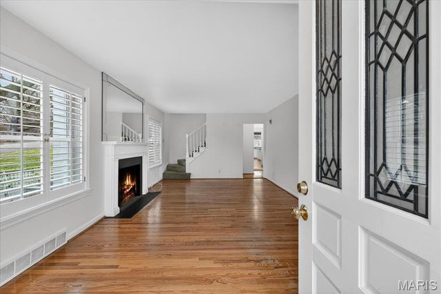 9553 Park Lane, Ladue, MO 63124