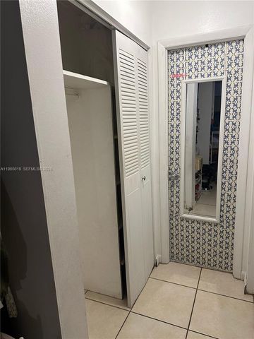 16410 Miami Dr 406, North Miami Beach, FL 33162