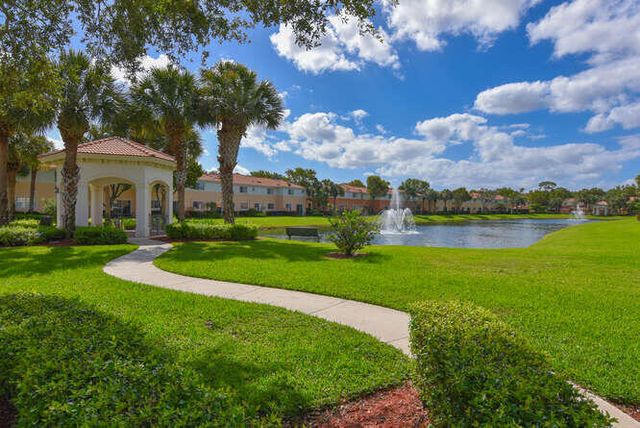 7401 Sarentino Lane 211, Boynton Beach, FL 33437