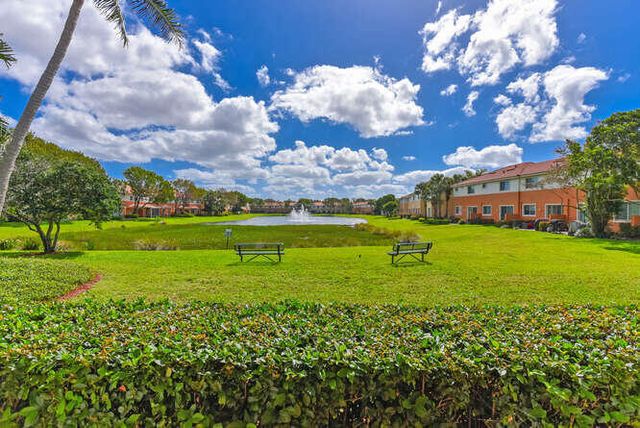 7401 Sarentino Lane 211, Boynton Beach, FL 33437
