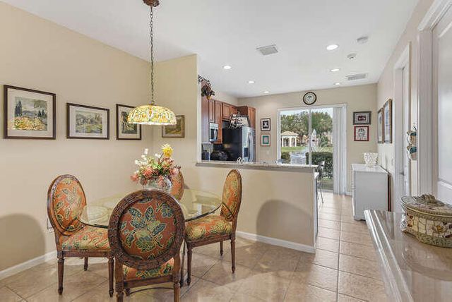 7401 Sarentino Lane 211, Boynton Beach, FL 33437