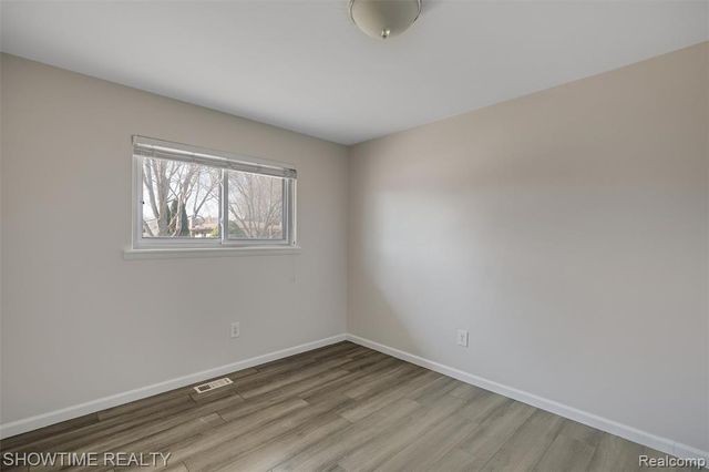 11287 Brougham Drive, Sterling Heights, MI 48312