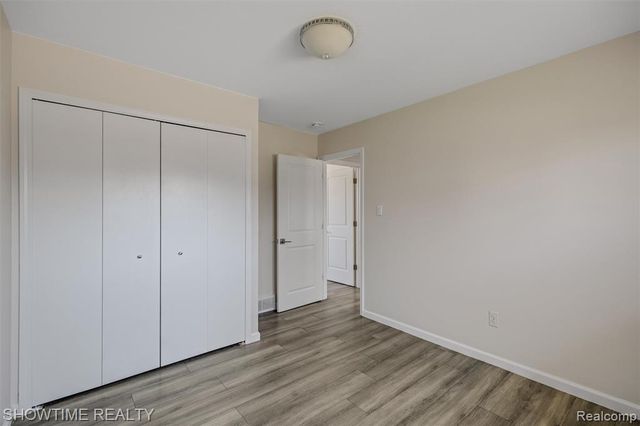 11287 Brougham Drive, Sterling Heights, MI 48312