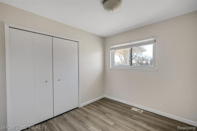 11287 Brougham Drive, Sterling Heights, MI 48312