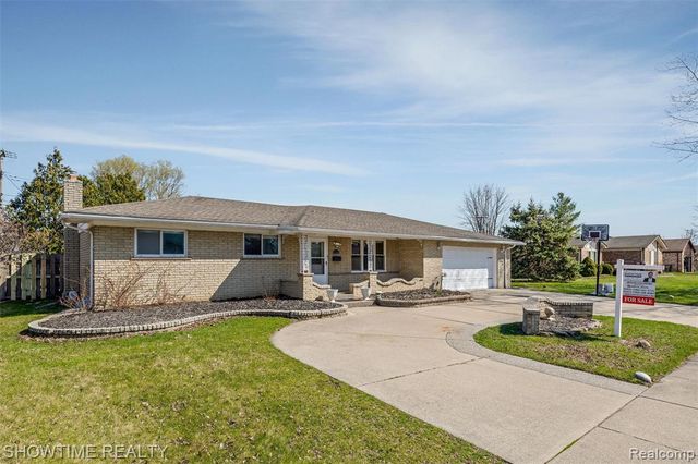 11287 Brougham Drive, Sterling Heights, MI 48312