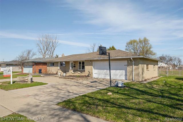 11287 Brougham Drive, Sterling Heights, MI 48312