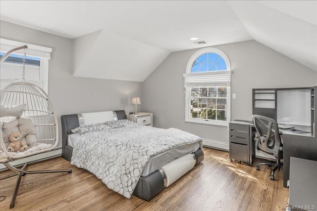 263 James Street, Franklin Square, NY 11010