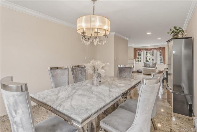 263 James Street, Franklin Square, NY 11010