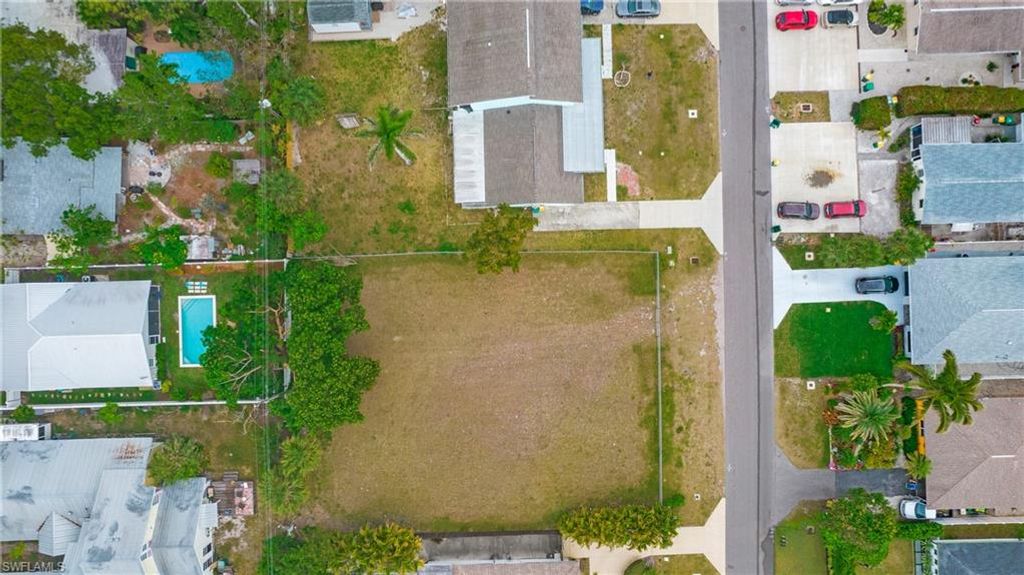 713 109th AVE N, NAPLES, FL 34108 — photo 2