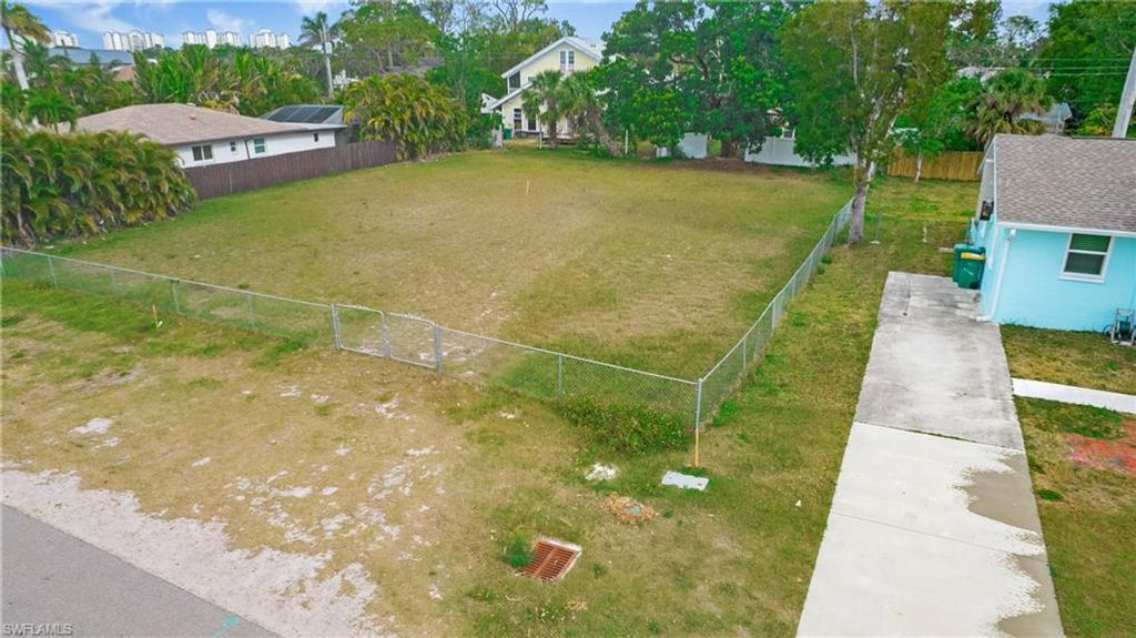 713 109th AVE N, NAPLES, FL 34108 — photo 5