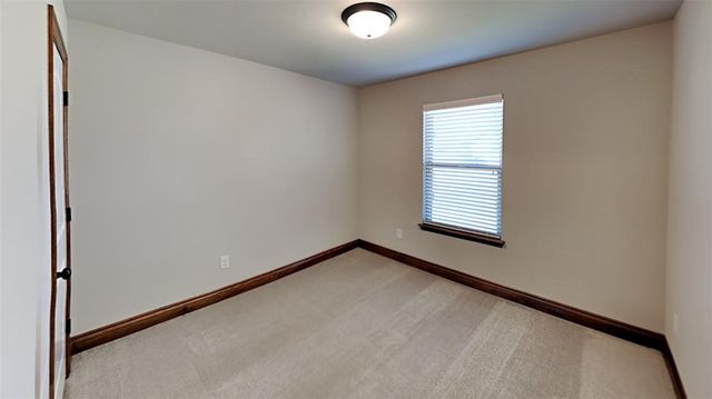 9004 NW 142nd Street, Yukon, OK 73099