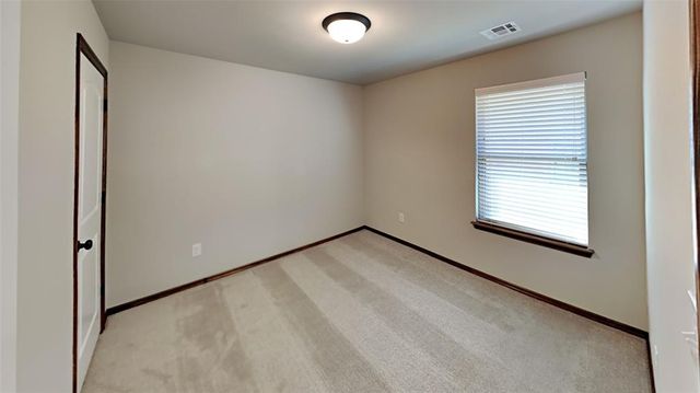 9004 NW 142nd Street, Yukon, OK 73099