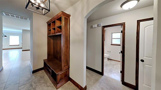 9004 NW 142nd Street, Yukon, OK 73099