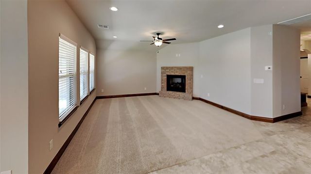 9004 NW 142nd Street, Yukon, OK 73099