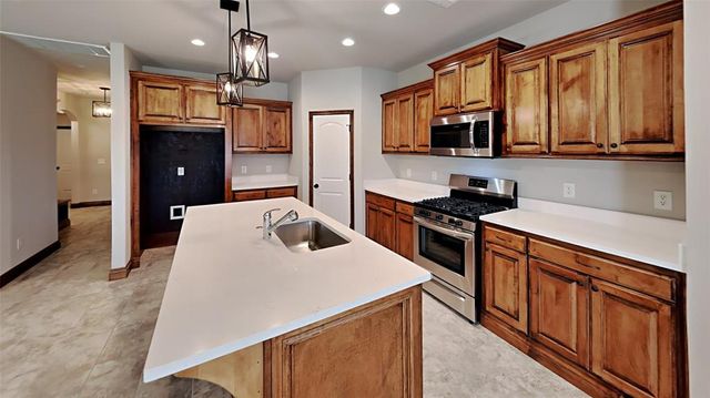 9004 NW 142nd Street, Yukon, OK 73099