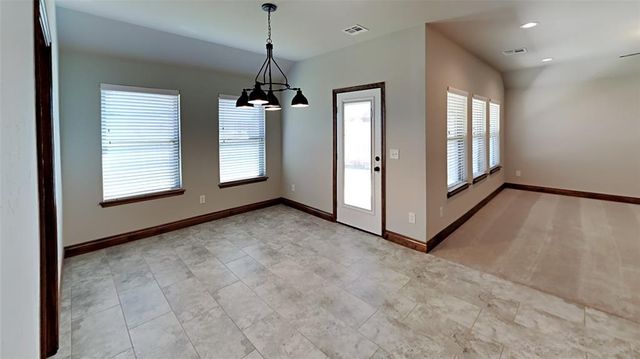 9004 NW 142nd Street, Yukon, OK 73099