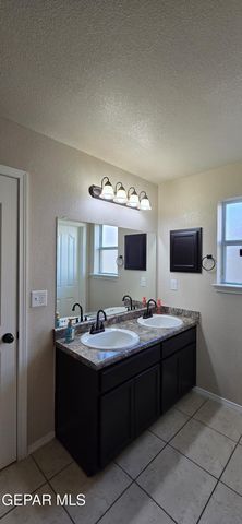 13209 KESTREL Avenue, Horizon City, TX 79928