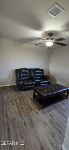 13209 KESTREL Avenue, Horizon City, TX 79928