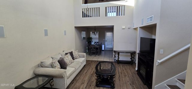 13209 KESTREL Avenue, Horizon City, TX 79928