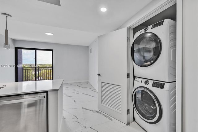 840 NE 130th Street 603, North Miami, FL 33161