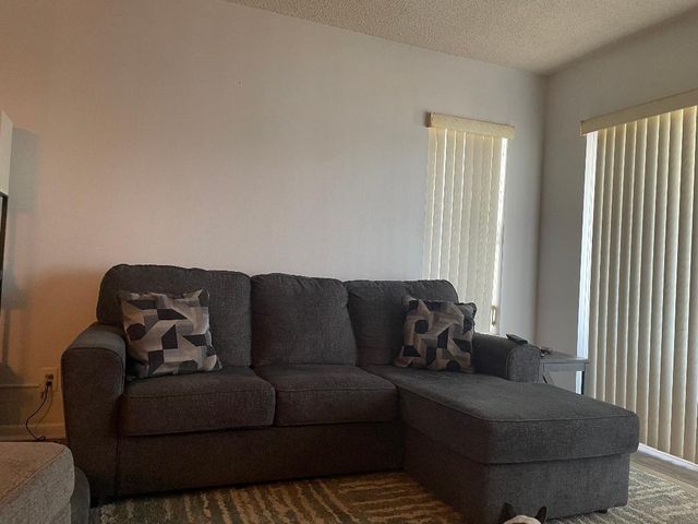 1118 Green Pine Blvd B1, West Palm Beach, FL 33409