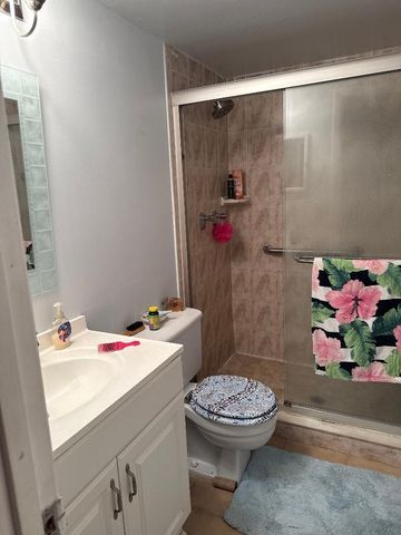 1118 Green Pine Blvd B1, West Palm Beach, FL 33409