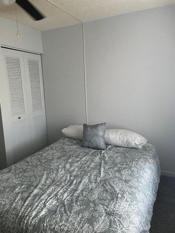 1118 Green Pine Blvd B1, West Palm Beach, FL 33409