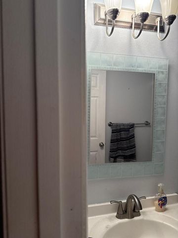 1118 Green Pine Blvd B1, West Palm Beach, FL 33409