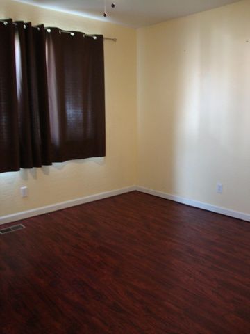 1405 NE Laura Court, Grants Pass, OR 97526