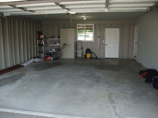 1405 NE Laura Court, Grants Pass, OR 97526