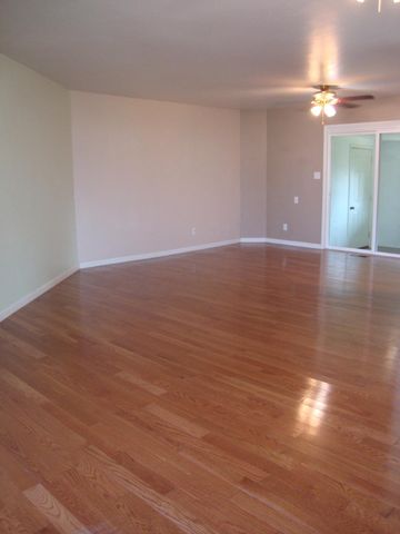 1405 NE Laura Court, Grants Pass, OR 97526