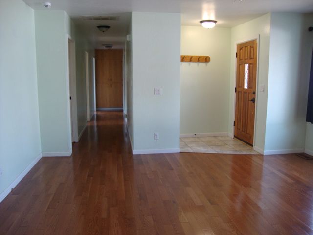1405 NE Laura Court, Grants Pass, OR 97526