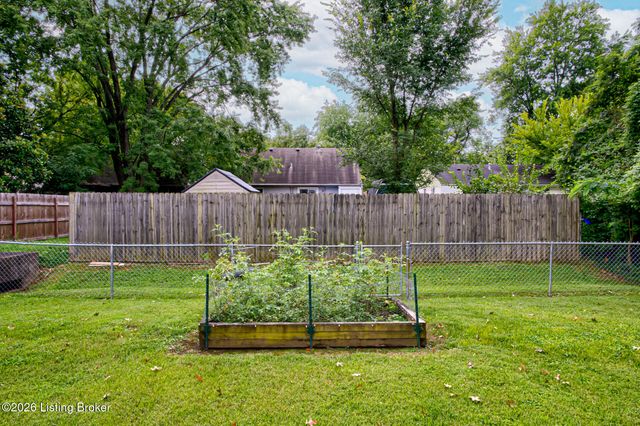 2616 Wendell Ave, Louisville, KY 40205