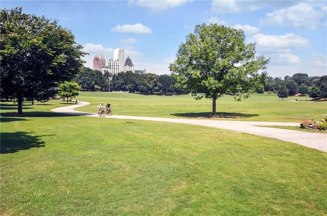 1417 Liberty Parkway NW, Atlanta, GA 30318
