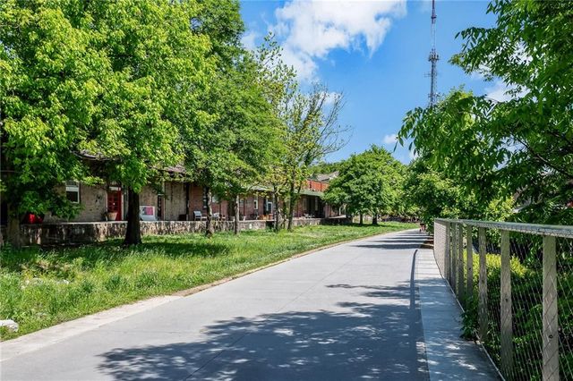 1417 Liberty Parkway NW, Atlanta, GA 30318