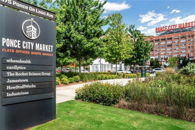 1417 Liberty Parkway NW, Atlanta, GA 30318