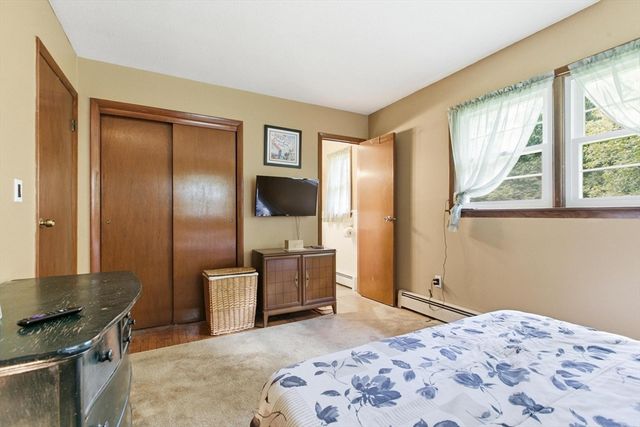 152 Lake St, Middleton, MA 01949