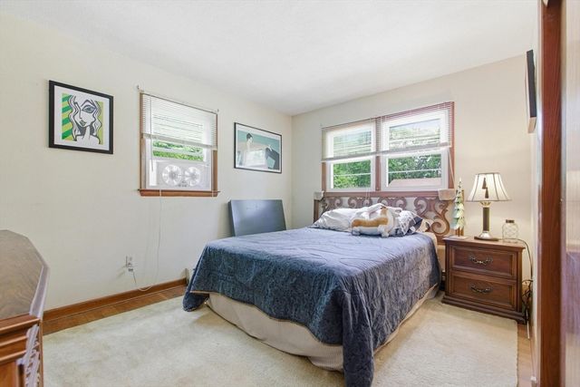 152 Lake St, Middleton, MA 01949