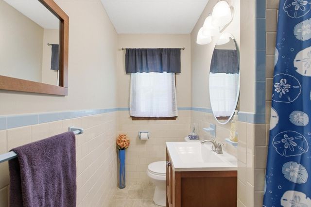 152 Lake St, Middleton, MA 01949
