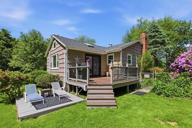152 Lake St, Middleton, MA 01949