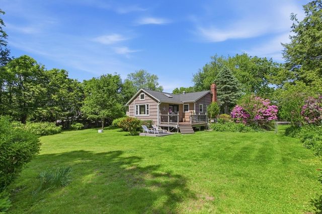 152 Lake St, Middleton, MA 01949