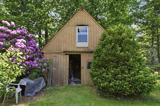 152 Lake St, Middleton, MA 01949