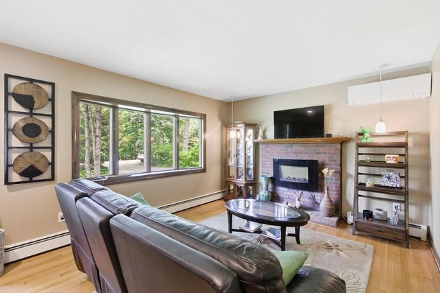 152 Lake St, Middleton, MA 01949