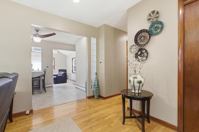 152 Lake St, Middleton, MA 01949