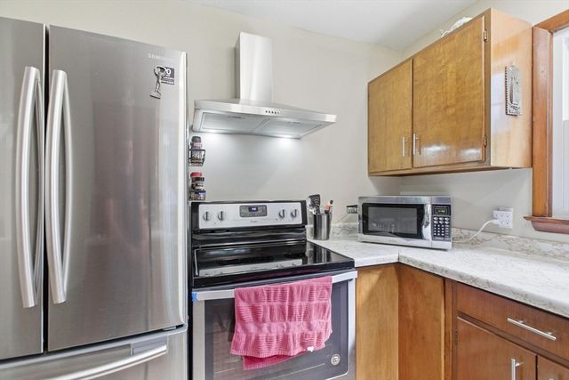 152 Lake St, Middleton, MA 01949