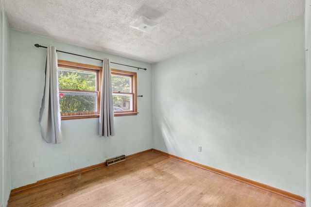 2750 Old Hobart Street, Lake Station, IN 46405
