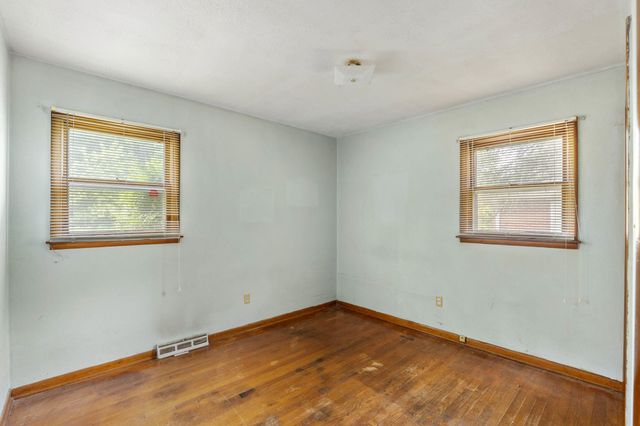 2750 Old Hobart Street, Lake Station, IN 46405