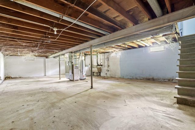 2750 Old Hobart Street, Lake Station, IN 46405
