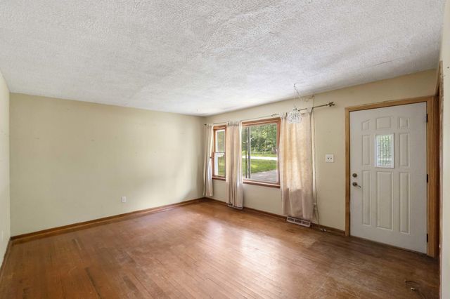 2750 Old Hobart Street, Lake Station, IN 46405